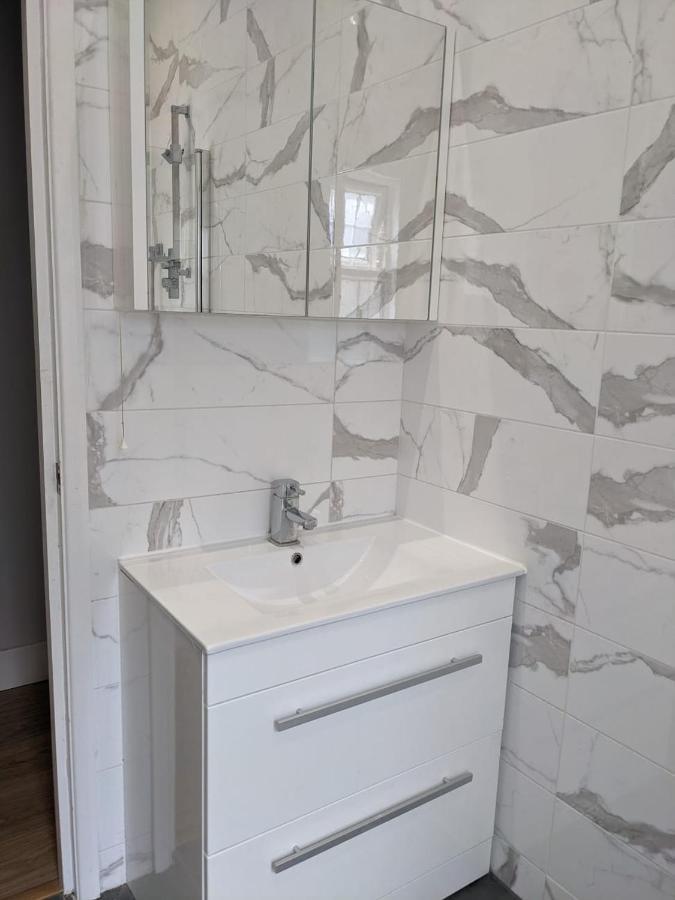 West Kensington Apartment ลอนดอน ภายนอก รูปภาพ